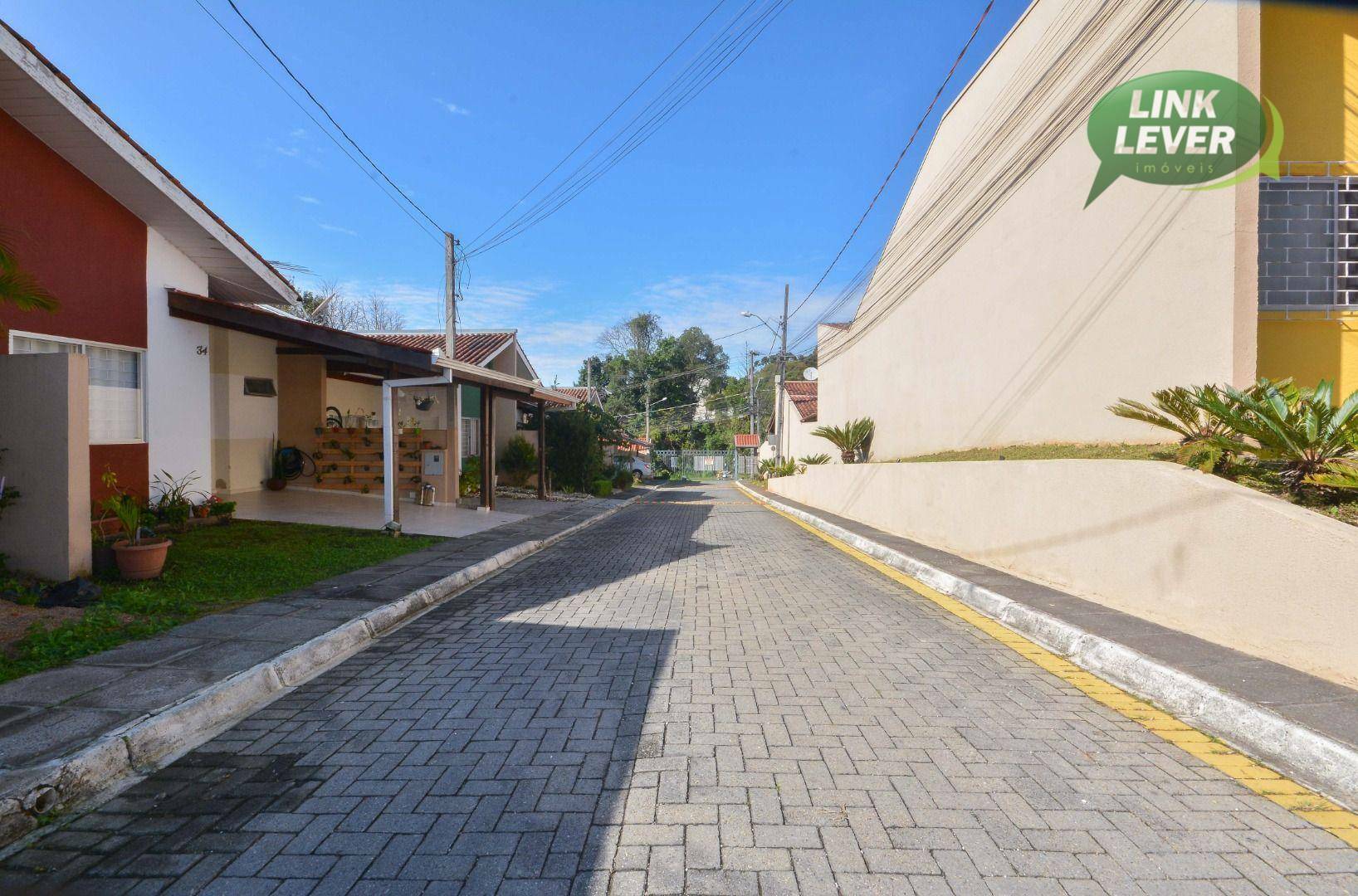 Casa de Condomínio para alugar com 3 quartos, 60m² - Foto 2