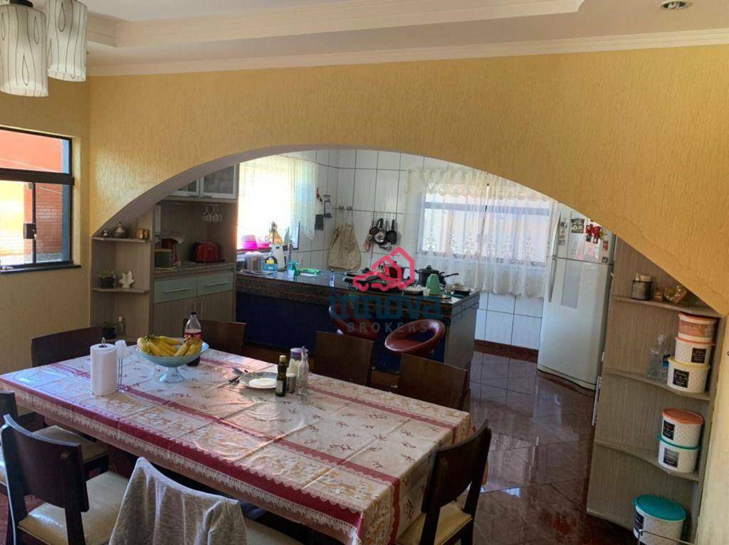 Casa à venda com 3 quartos, 375m² - Foto 27