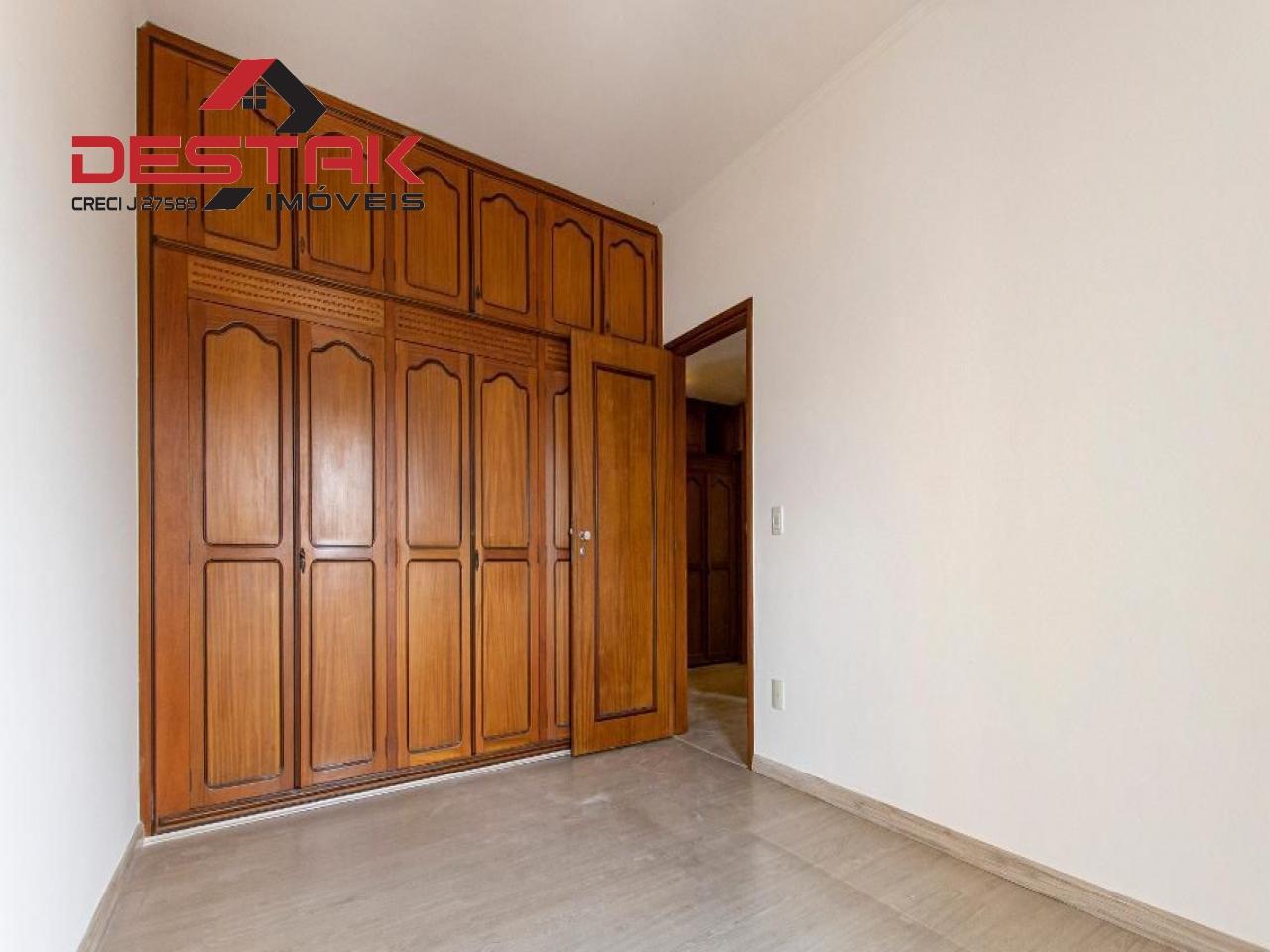 Apartamento para alugar com 3 quartos, 206m² - Foto 15