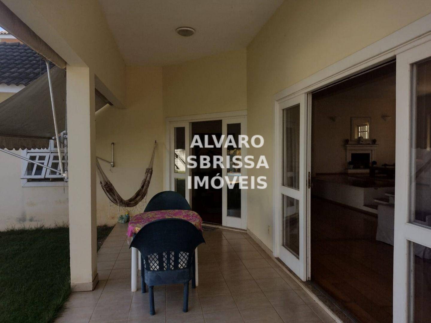 Casa de Condomínio à venda e aluguel com 3 quartos, 360m² - Foto 31