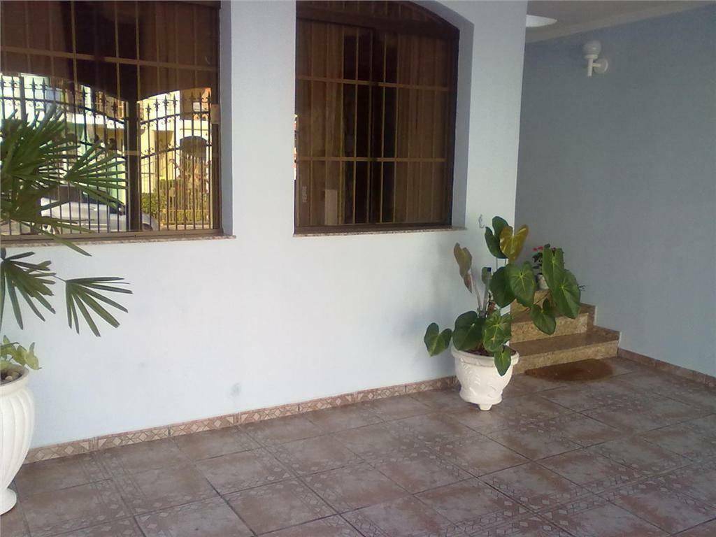 Sobrado à venda com 4 quartos, 250m² - Foto 6