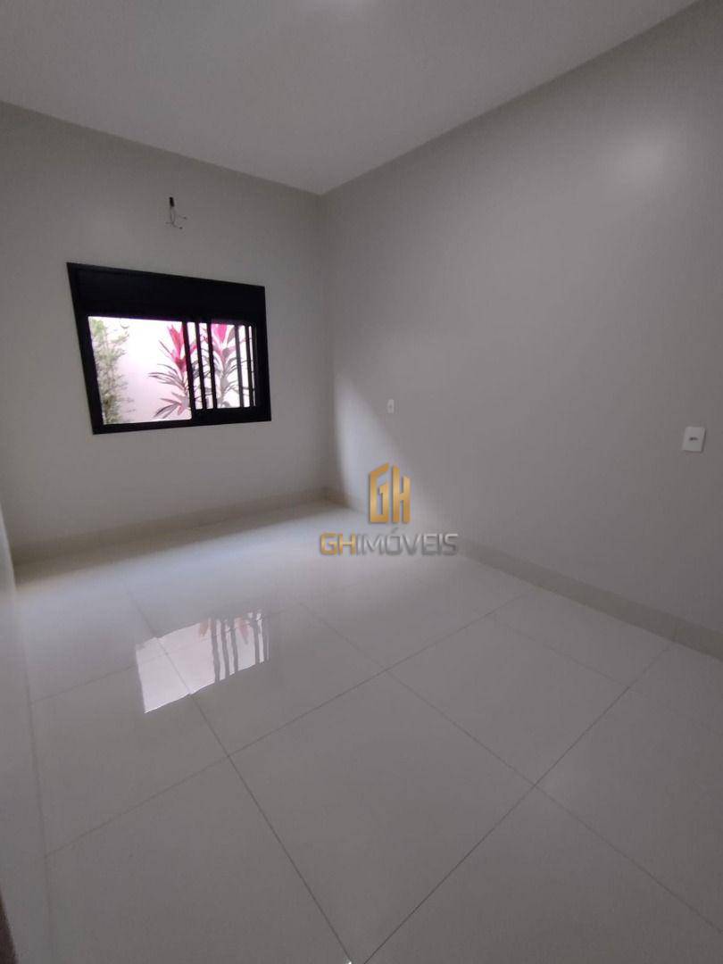 Casa à venda com 3 quartos, 200m² - Foto 32