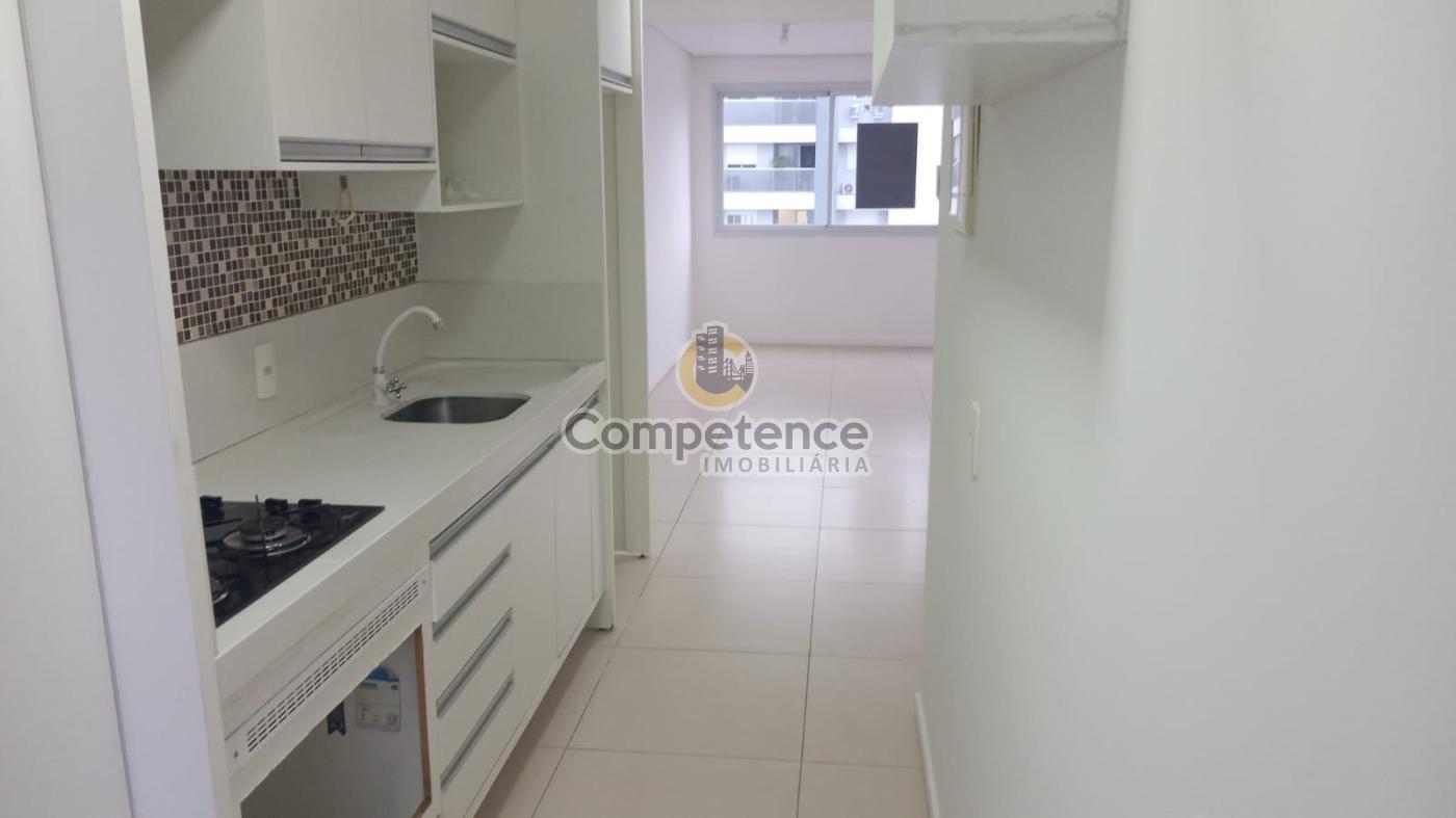 Apartamento para alugar com 3 quartos, 87m² - Foto 9