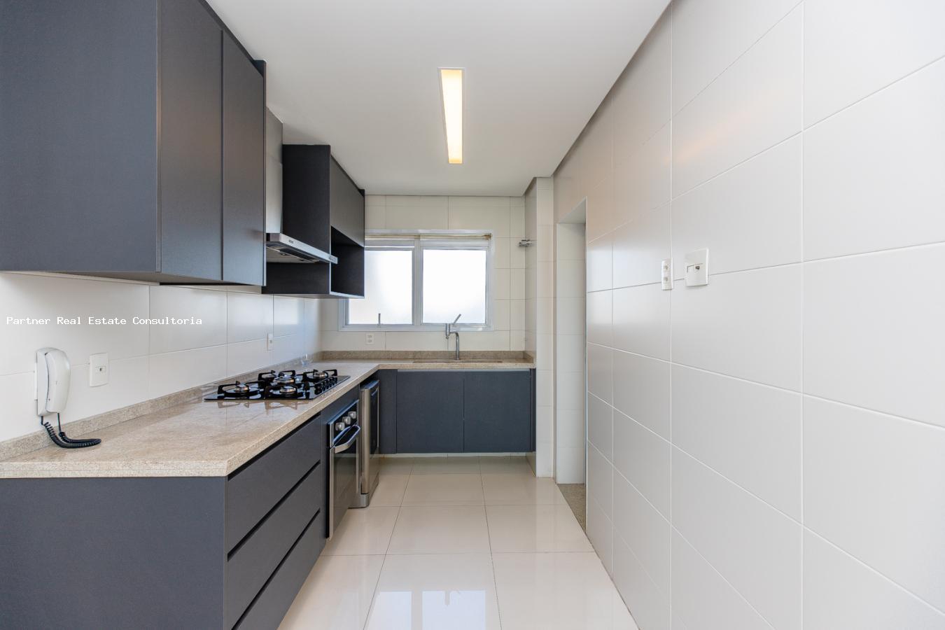 Apartamento à venda com 3 quartos, 157m² - Foto 13