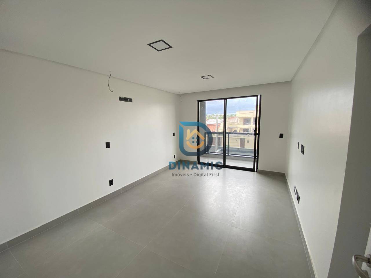 Casa à venda com 4 quartos, 186m² - Foto 12