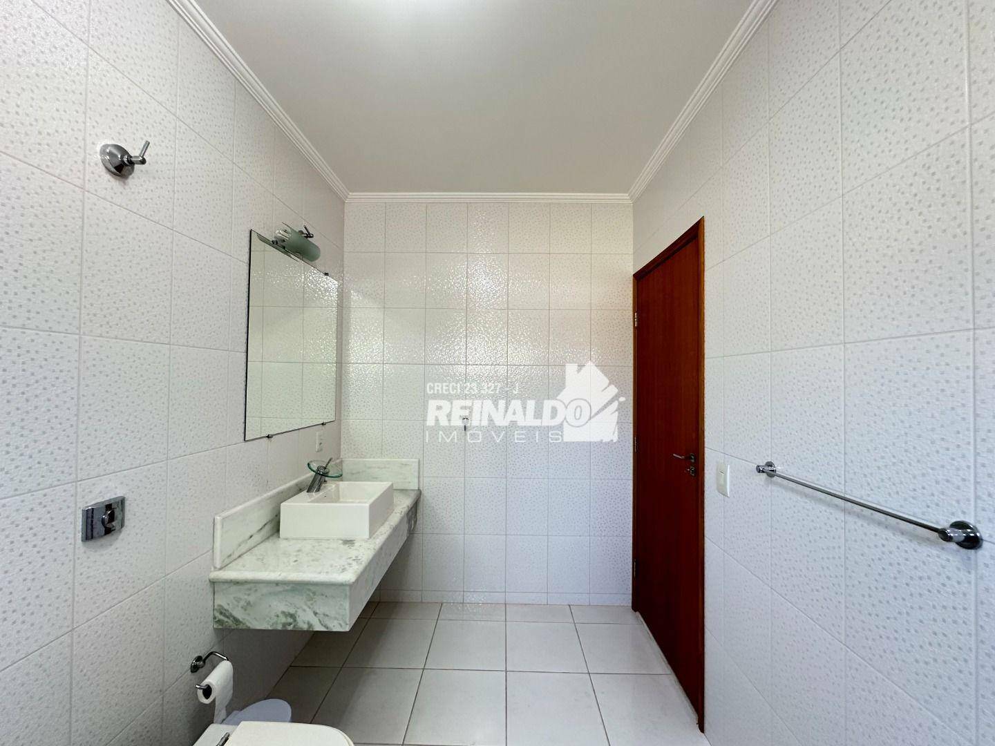 Casa de Condomínio à venda com 4 quartos, 357m² - Foto 23