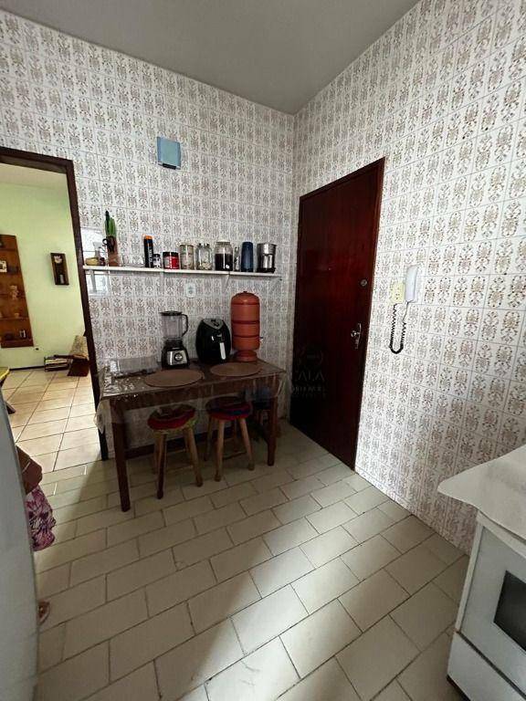 Apartamento à venda com 2 quartos, 110m² - Foto 7