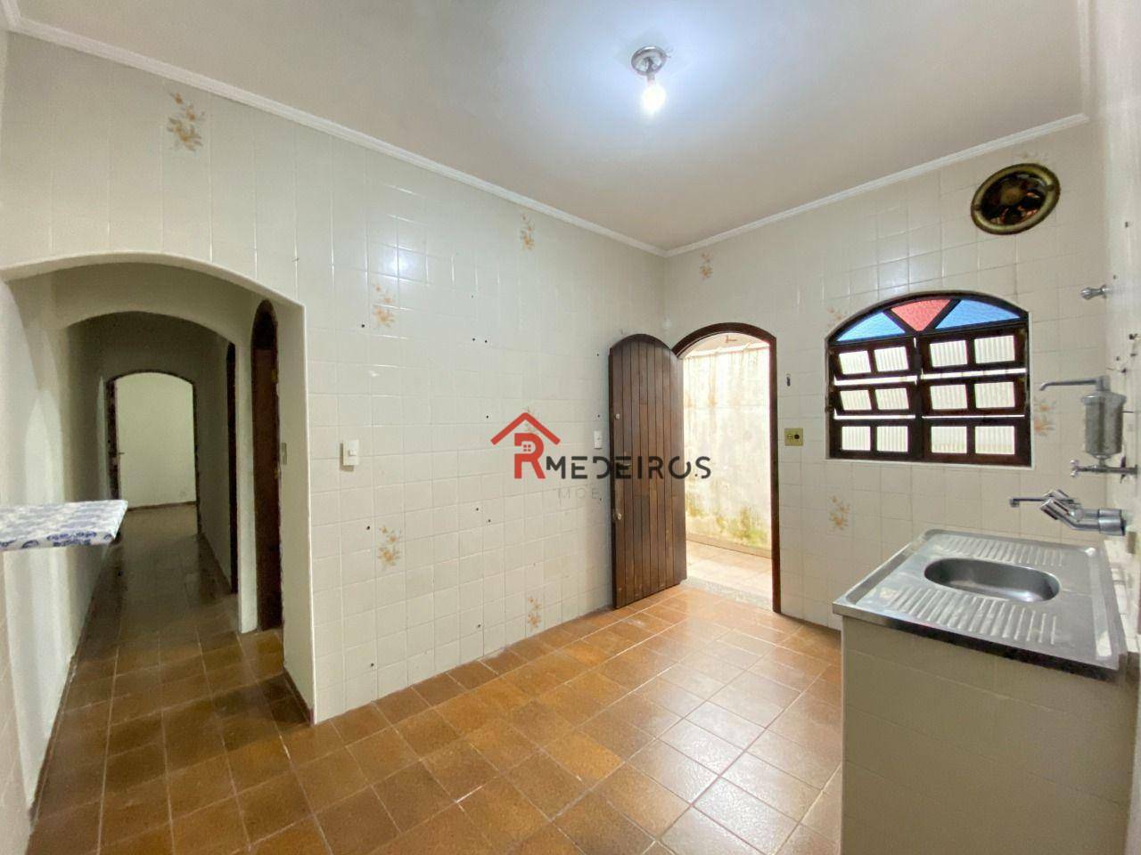 Casa à venda com 2 quartos, 85m² - Foto 11