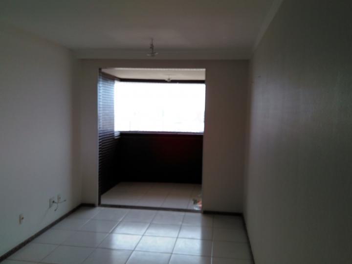 Apartamento à venda com 3 quartos, 80m² - Foto 7