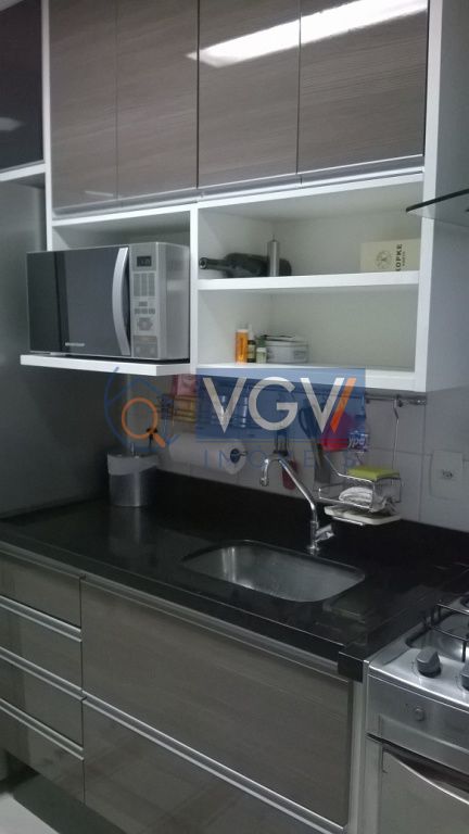 Apartamento à venda com 2 quartos, 72m² - Foto 5