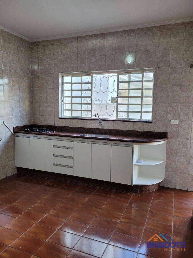 Casa à venda com 2 quartos, 125m² - Foto 5