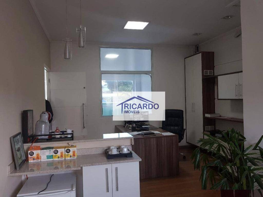 Depósito-Galpão-Armazém à venda e aluguel, 250m² - Foto 17