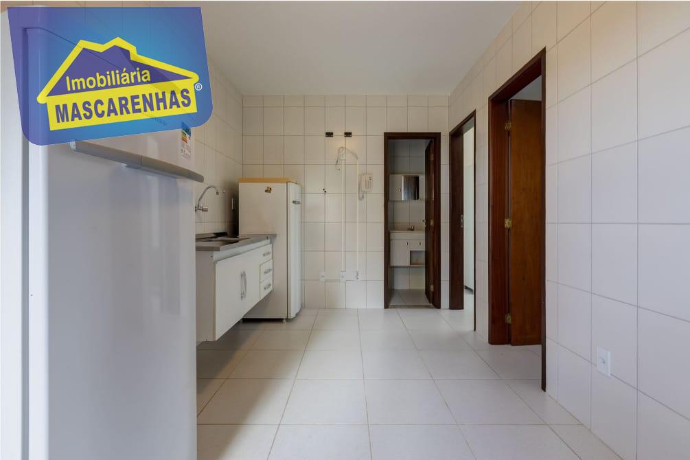 Casa à venda com 3 quartos, 1250m² - Foto 9