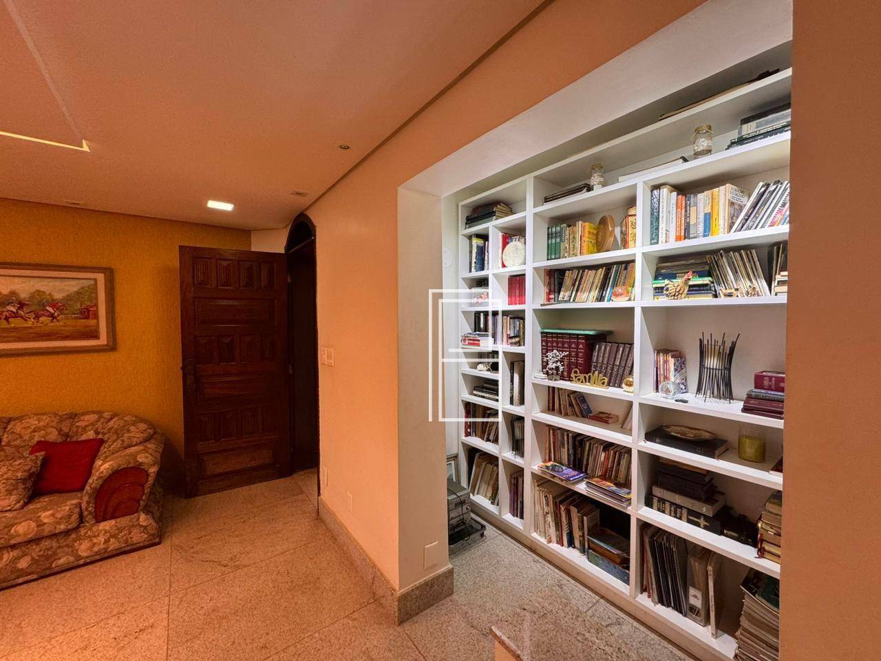 Casa à venda com 4 quartos, 360m² - Foto 6