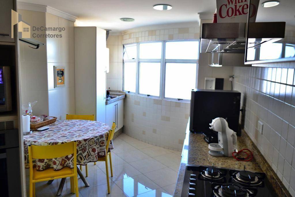 Cobertura à venda com 3 quartos, 200m² - Foto 7