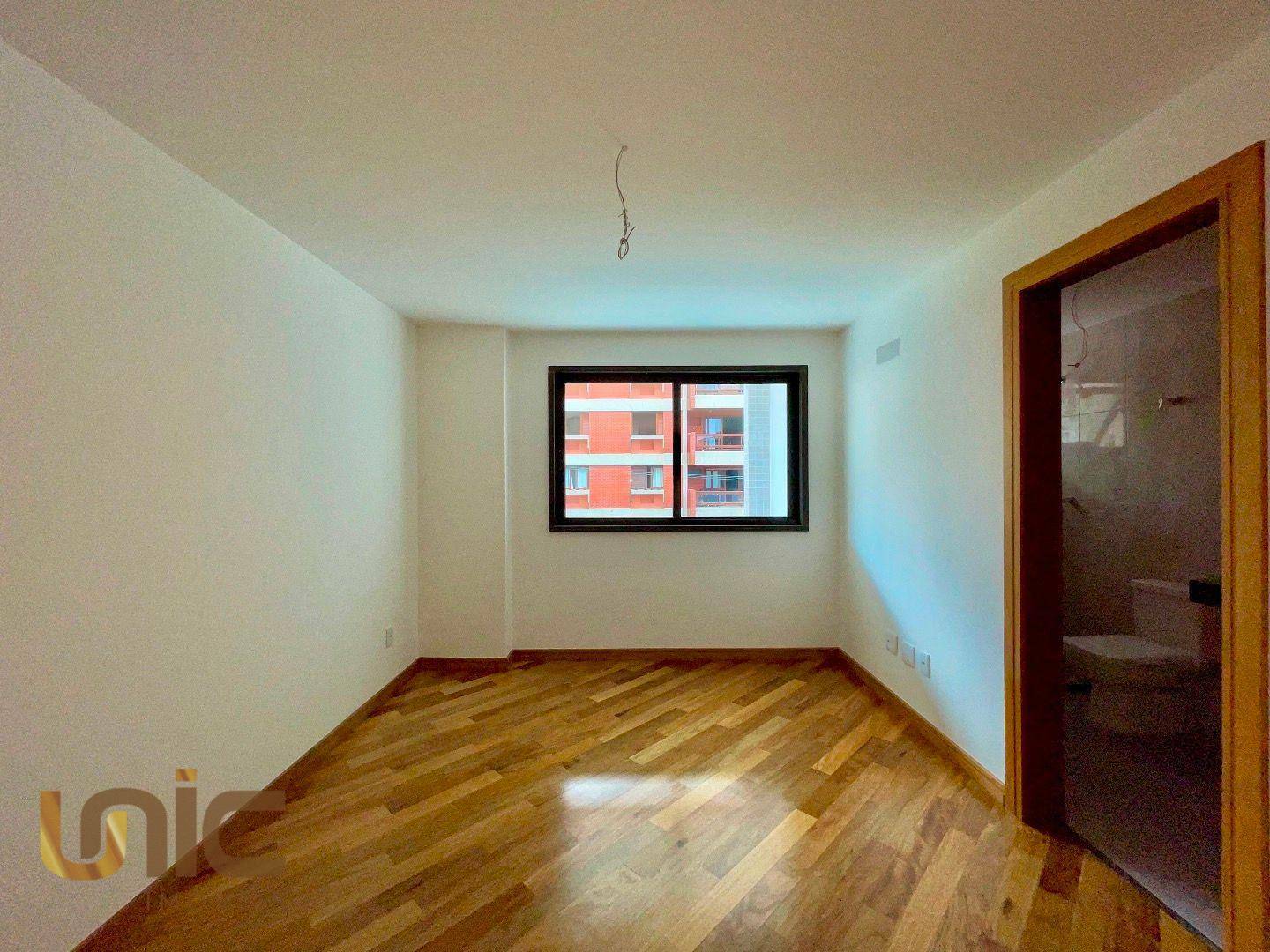 Apartamento à venda com 3 quartos, 138m² - Foto 6