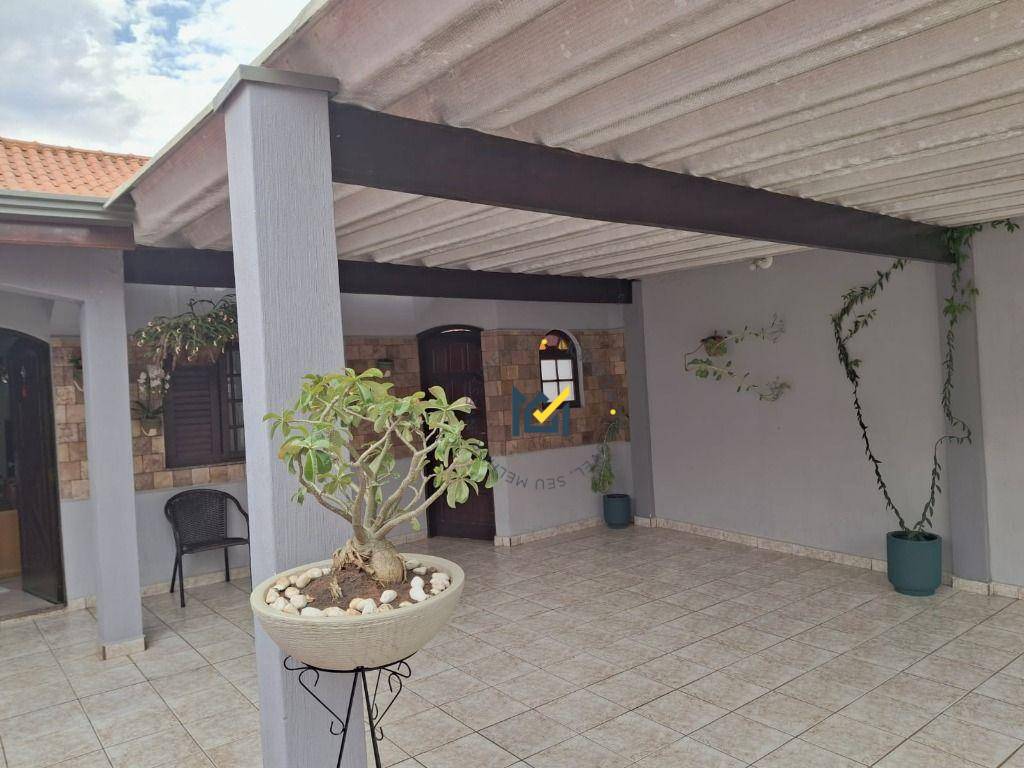 Casa, 3 quartos, 136 m² - Foto 1