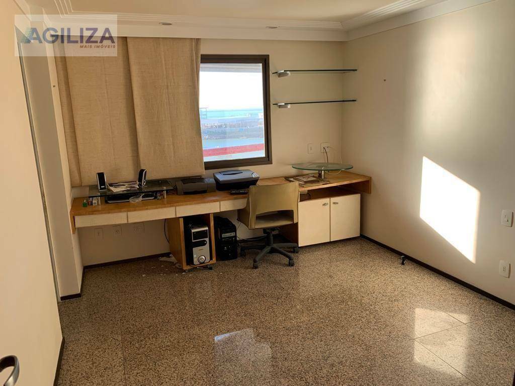 Apartamento para alugar com 3 quartos, 340m² - Foto 13