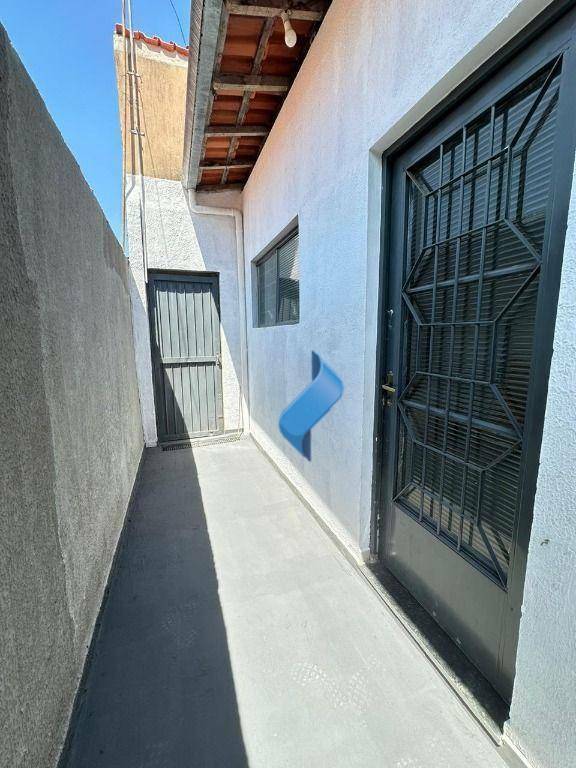 Casa à venda com 3 quartos, 103m² - Foto 5