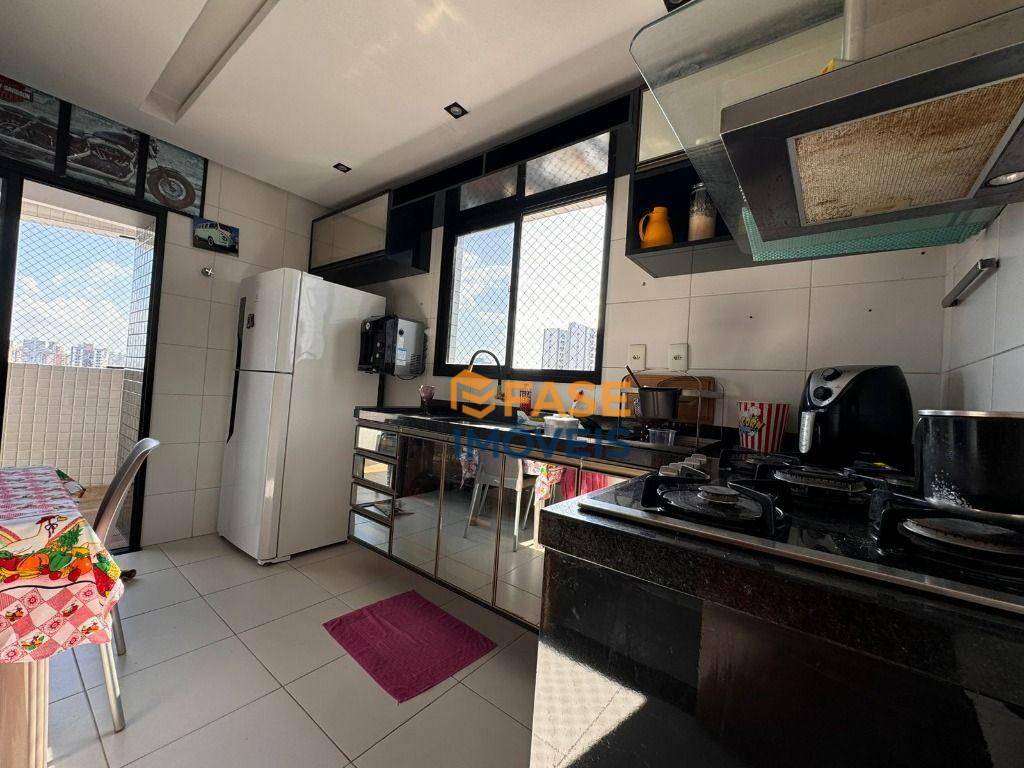 Apartamento à venda com 3 quartos, 124m² - Foto 3