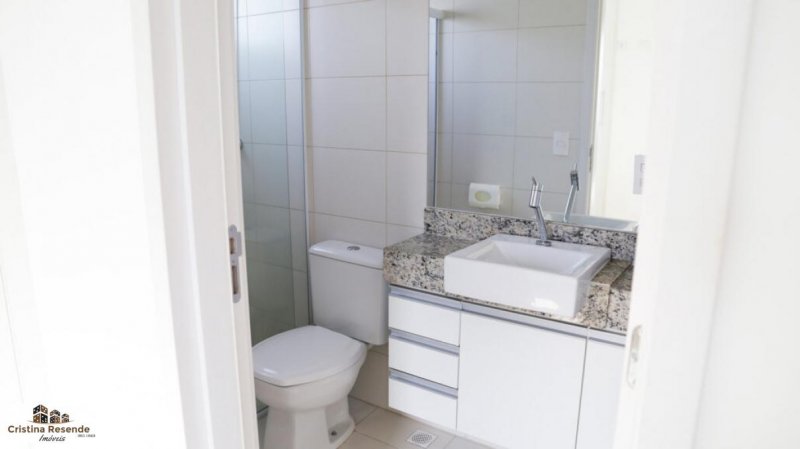 Apartamento à venda com 2 quartos, 77m² - Foto 11