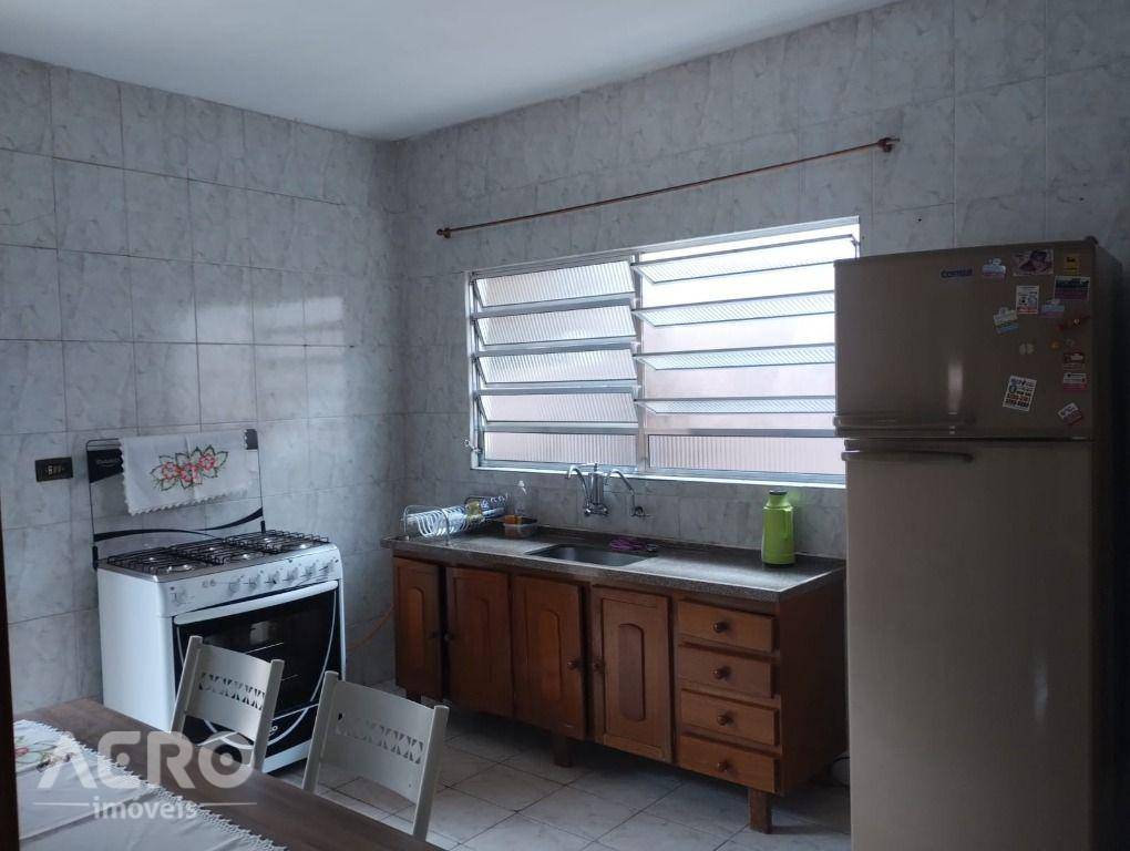 Casa à venda com 3 quartos, 140m² - Foto 13