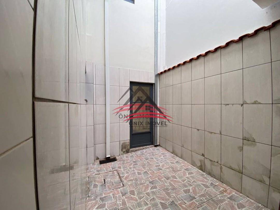 Casa à venda com 3 quartos, 360m² - Foto 7