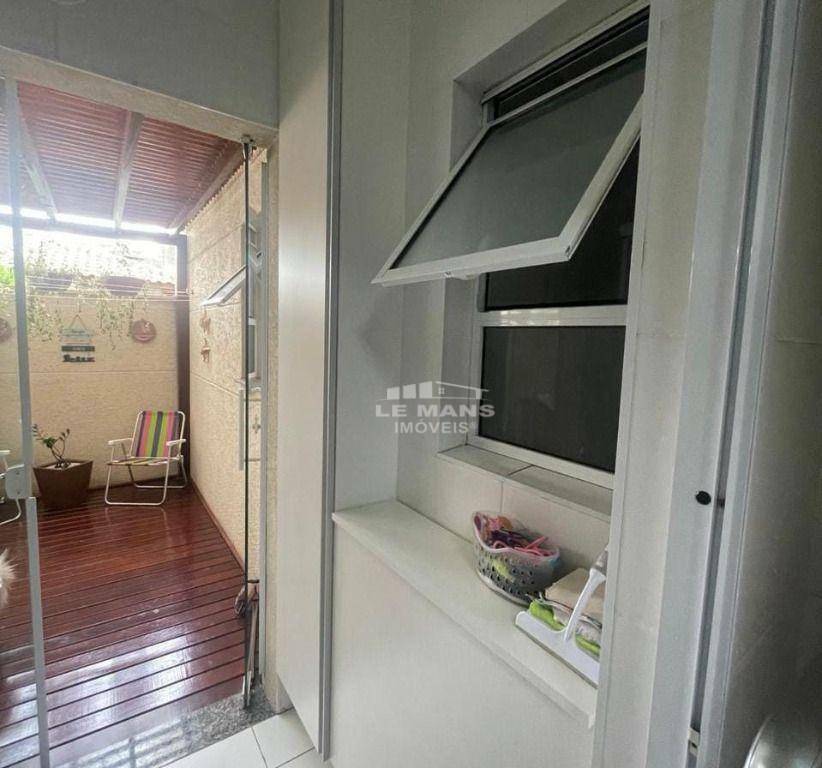 Apartamento à venda com 3 quartos, 75m² - Foto 6
