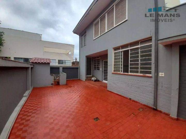 Casa para alugar com 4 quartos, 367m² - Foto 1