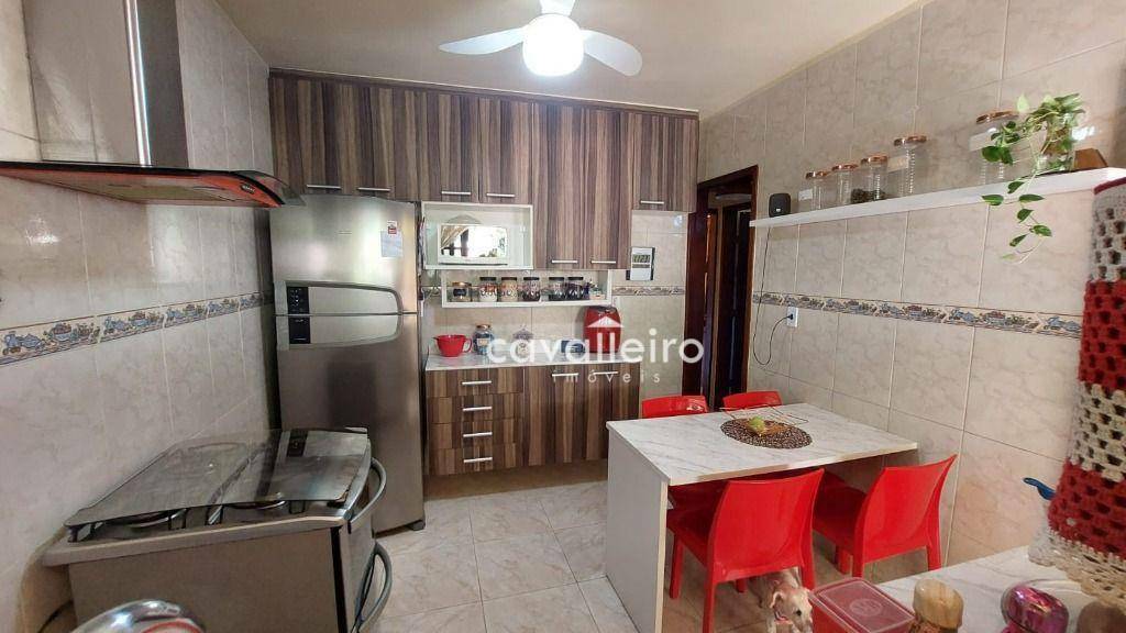 Casa à venda com 3 quartos, 99m² - Foto 25