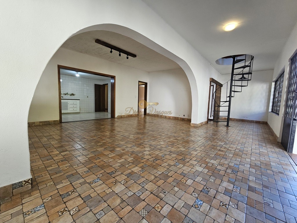 Casa à venda com 3 quartos, 253m² - Foto 18