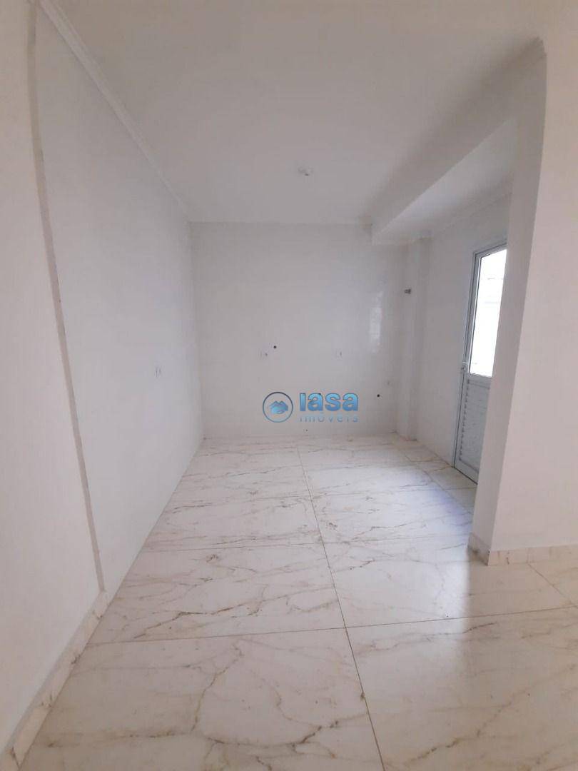 Apartamento à venda com 2 quartos, 44m² - Foto 3