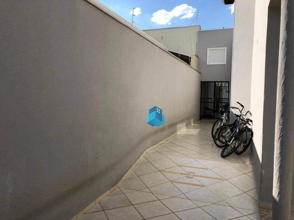 Casa à venda com 3 quartos, 273m² - Foto 11