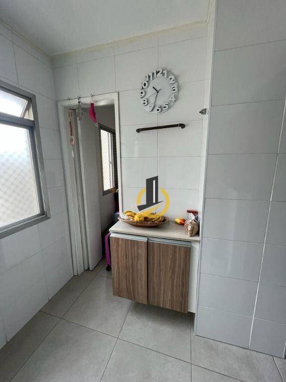 Apartamento à venda com 3 quartos, 93m² - Foto 13