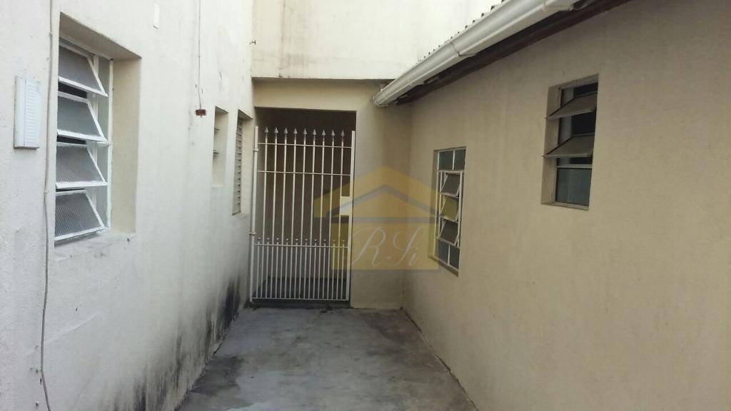 Casa à venda com 1 quarto, 150m² - Foto 15