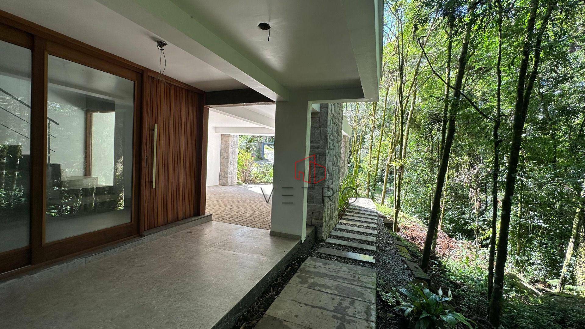 Casa de Condomínio à venda com 3 quartos, 222m² - Foto 13