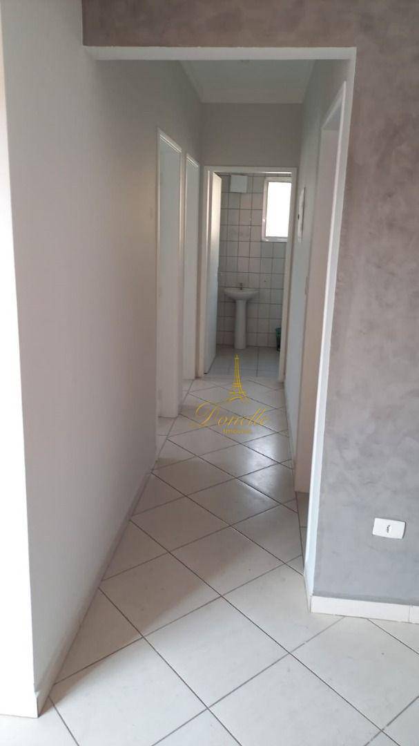 Apartamento para alugar com 2 quartos, 70m² - Foto 7