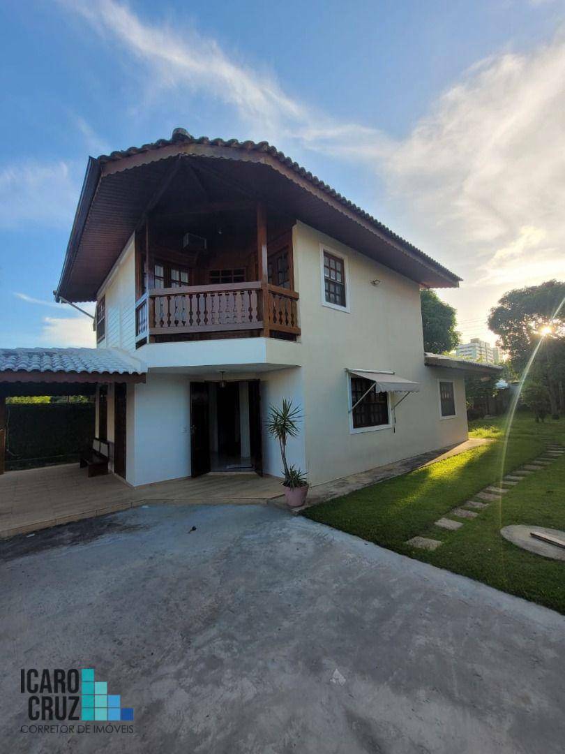 Casa de Condomínio à venda com 3 quartos, 250m² - Foto 1