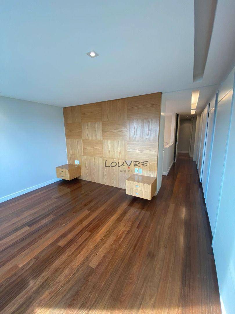 Apartamento à venda com 3 quartos, 192m² - Foto 12