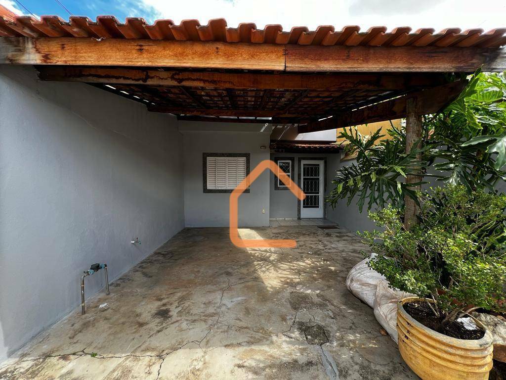 Casa à venda com 2 quartos, 70m² - Foto 12