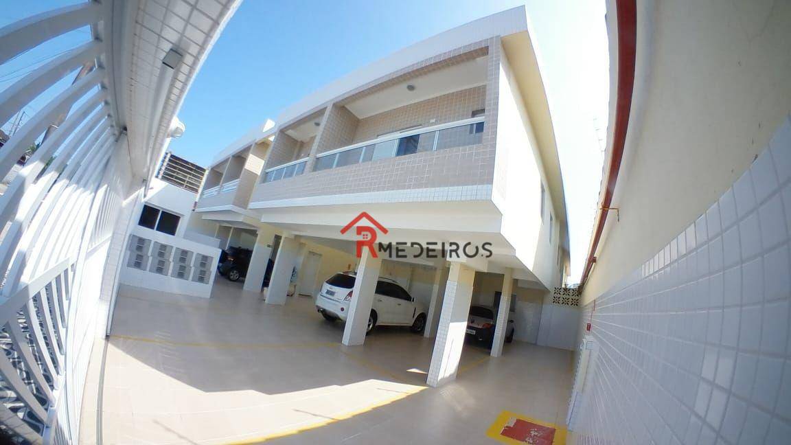 Sobrado à venda com 2 quartos, 51M2 - Foto 1