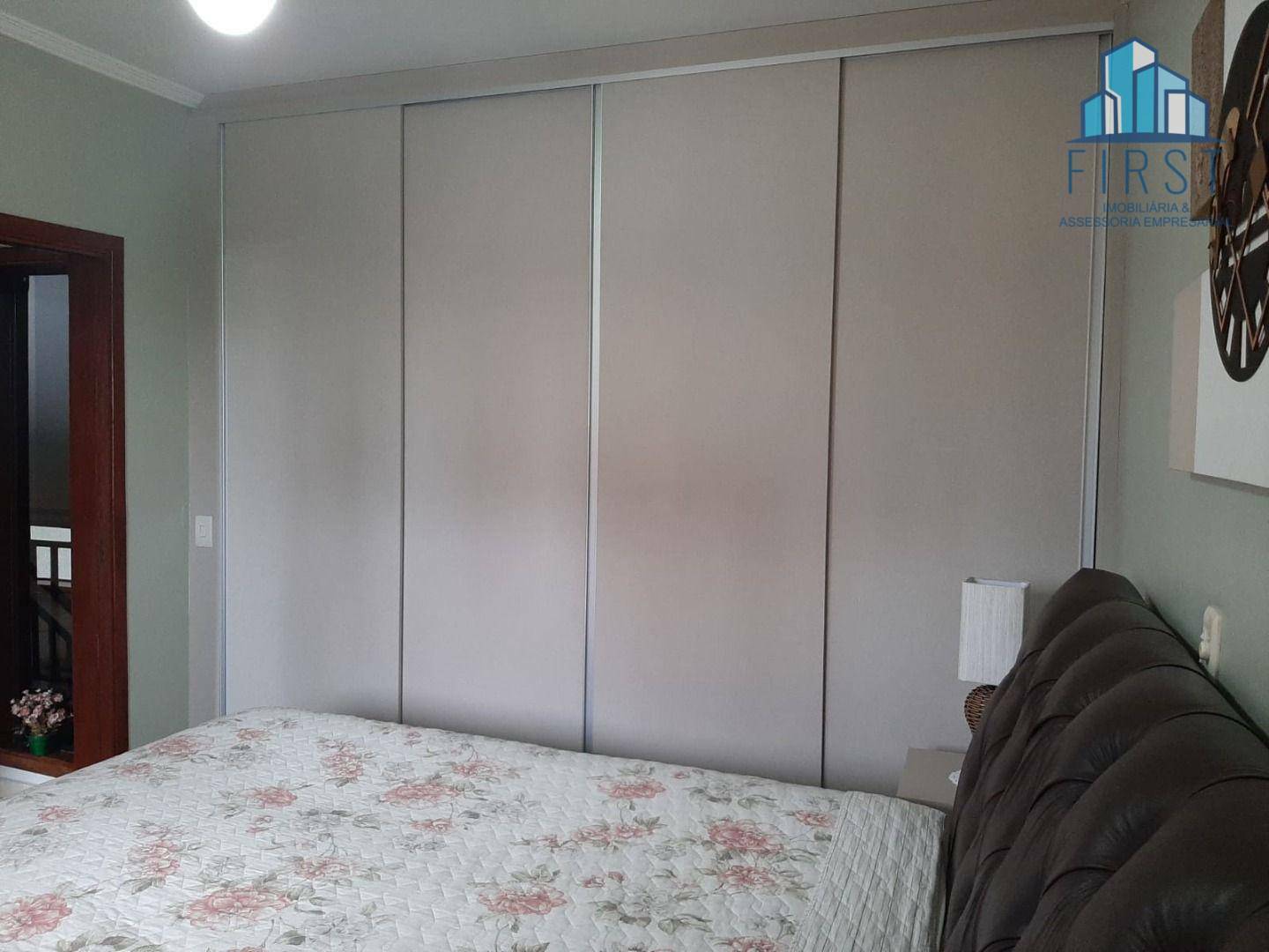 Casa à venda com 3 quartos, 270m² - Foto 16