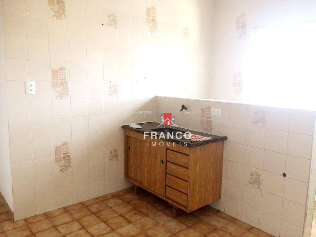 Apartamento à venda com 1 quarto, 43m² - Foto 11