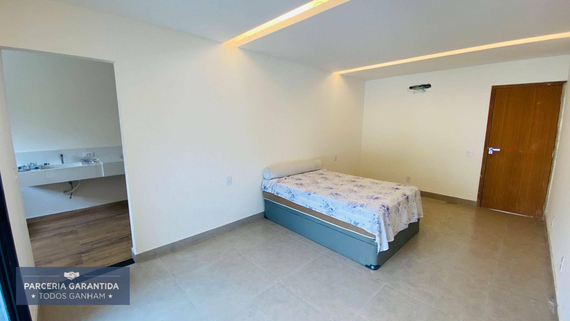 Casa à venda com 3 quartos, 230m² - Foto 17