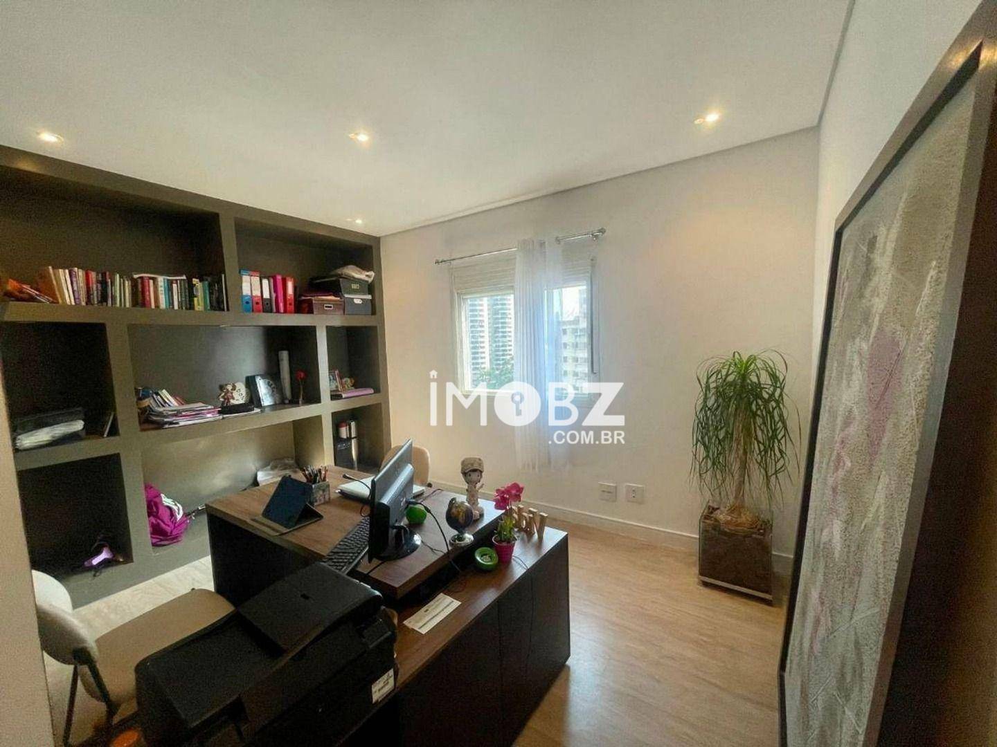 Apartamento à venda com 4 quartos, 230m² - Foto 17