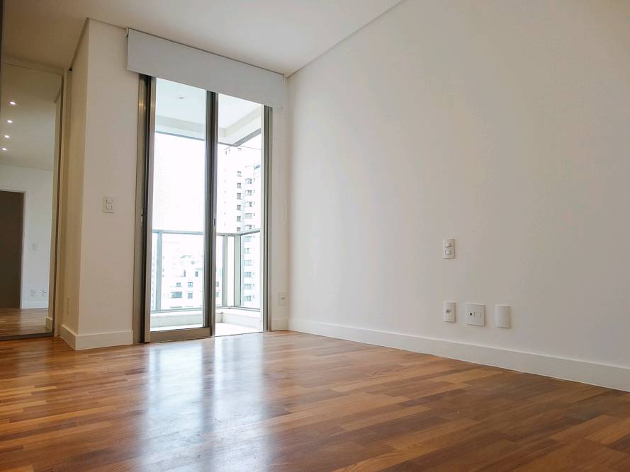 Apartamento para alugar com 3 quartos, 200m² - Foto 11