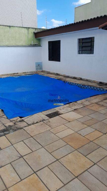 Casa à venda e aluguel com 3 quartos, 388m² - Foto 12