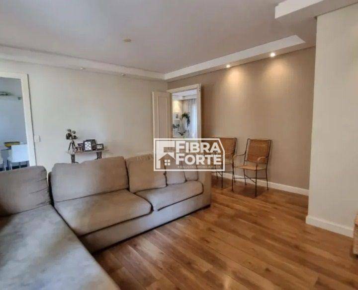 Apartamento para alugar com 4 quartos, 148m² - Foto 12