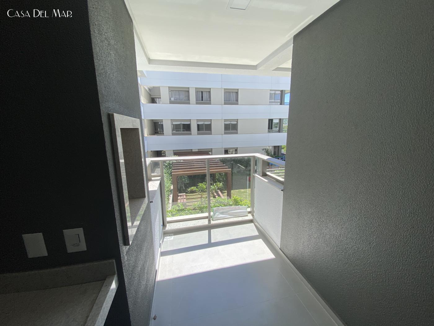 Apartamento à venda com 2 quartos, 71m² - Foto 2