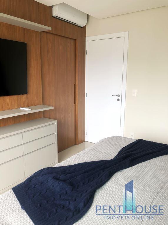 Apartamento para alugar com 3 quartos, 136m² - Foto 10